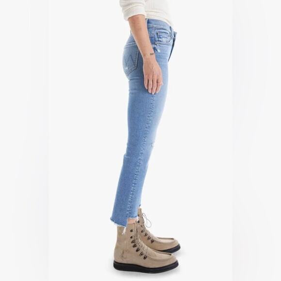 Mother Insider Crop Step Fray Jeans In Thrilling Shots 25 - Picture 4 of 10